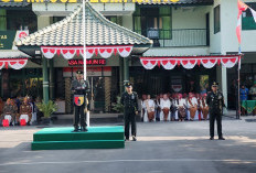HUT TNI Ke-81, Kasdim 0821/Lumajang Pimpin Upacara dan Bagikan Sembako