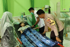 Aksi Sigap Bhabinkamtibmas Polsek Pitu, Bantu Ibu Hamil 9 Bulan Terjatuh ke Puskesmas