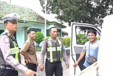 Panik Dikejar Polisi di Tol, Pencuri Pikap Gran Max Kabur ke Persawahan
