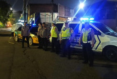 Polsek Simokerto Gelar Patroli Presisi di Sidotopo Lor, Imbau Warga Waspada Curanmor