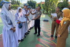 Sambangi SMAN 1 Sidoarjo, Kapolsek Buduran Tekankan Etika Bermedsos dan Disiplin Nasionalisme