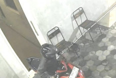 Terekam CCTV, 2 Maling Motor Beraksi di Rungkut Gunakan Nopol Palsu