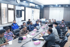 Proyek Pelebaran Jalan Bungah-Dukun Gresik Rp13,9 Miliar Molor, Progres Baru 48 Persen