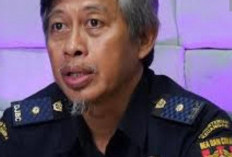 Bea Cukai Tanjung Perak Tegaskan Pita Cukai Palsu Dipastikan MMEA Ilegal 