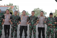 Perkuat Sinergi TNI-Polri, Kapolres Lamongan  Tinjau Yonif TP 887 dan Lokasi TMMD Ngimbang