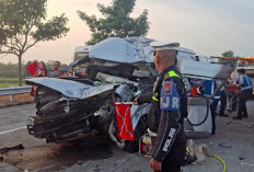 Polisi Usut Kecelakaan Dua Hiace di Tol Pandaan-Malang yang Akibatkan Enam WN China dan Sopir Terluka