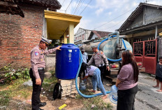 Sambut Hari Ke-80 Bhayangkara, Polres Kediri Kota Salurkan Air Bersih untuk Warga Campurejo