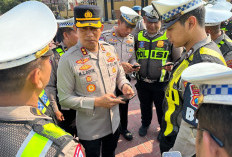 Cegah Pelanggaran Anggota, Wakapolresta Sidoarjo Periksa Handphone Anggota