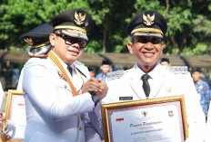 Bojonegoro Masuk 15 Besar Nasional, Bupati Setyo Wahono Terima Penghargaan Kinerja Tinggi dari Kemendagri