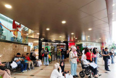 Tunjungan Plaza Surabaya Mulai Diserbu Jelang Lebaran, Jalan Basuki Rahmat Padat Merayap