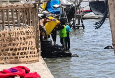 Buntut Aksi Buang Sampah ke Laut, DLH Surabaya Turun ke Pesisir Kenjeran