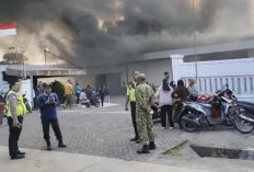 Pabrik Mi Mojokerto Terbakar, Api Lahap Ruang Produksi