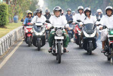 Peringati Hari Santri Nasional, Kapolresta Sidoarjo Gelar Motoran Santun Bareng Santri Ponpes Manba'ul Hikam