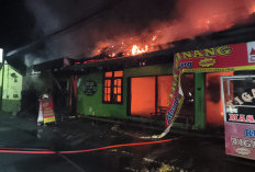 Korsleting Listrik, RM Padang di Tulungagung Habis Terbakar
