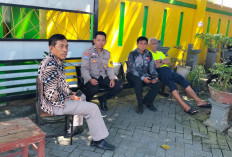 Cegah Konvoi Kelulusan, Bhabinkamtibmas Polsek Wiyung Perkuat Koordinasi di SMAN 22 Surabaya