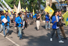 PMII Lamongan Kepung DPRD: Tolak Alih Fungsi Rawa, Desak Evaluasi KDMP dan MBG
