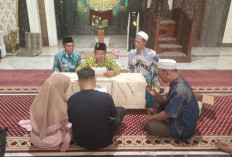 Hidayah di Bumi Wali, TKA Asal China Resmi Masuk Islam di Masjid Agung Gresik
