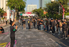  Aksi di Grahadi, BEM SI Kerakyatan Jawa Timur Pertanyakan Prioritas Anggaran Pemerintah di Penanganan Bencana