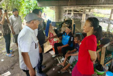 JSC Dinsos Jatim Tangani Lansia Terlantar di Bawah Jalan Tol Tambakasri Surabaya