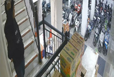 Maling Motor Satroni Kos di Medokan Asri Timur, Wajah Pelaku Terekam CCTV