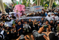 Ribuan Warga Jember Gelar Aksi Demontrasi Tolak Penghentian Distribusi MBG Saat Libur Sekolah