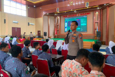 Cerdas Bermedia di Era AI, Polres Ngawi Edukasi 150 Siswa SMKN 2
