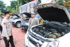 Kapolres Gresik Periksa Kendaraan Dinas, Pastikan Siap Layani Masyarakat