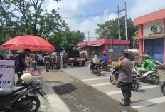 Polsek Rungkut Sinergi 3 Pilar Tertibkan PKL dan Parkir Liar Demi Kenyamanan Warga