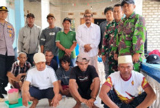 KM Griya Idola Karam di Karang Jamuang, Satpolairud dan Nelayan Selamatkan 8 ABK dari Gelombang Besar