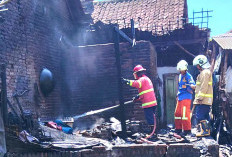 Ditinggal Masak, Rumah Warga Wonorejo Ludes Dilalap Api