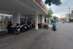 Bandit Motor Gasak Beat Pengunjung Alfamart Tambakrejo Surabaya