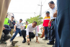 Urai Kemacetan Kronis, Eri Cahyadi Sterilkan Pasar Maling Wonokromo dan Perlebar Jalan 5 Meter