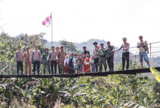 Kapolres Jember Resmikan Jembatan Merah Putih Presisi Bhayangkara, Warga Senang