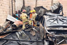 Gudang dan Rumah di Asemrowo Surabaya Ludes Terbakar, Avanza serta Motor Tinggal Rangka