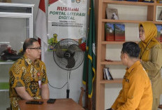 Sidak Kantor Cabdin Jombang, Kadindik Jatim Minta Proses Administrasi Segera Diselesaikan