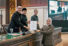 Sidang Paripurna DPRD Lumajang Hasilkan Empat Raperda Kebutuhan Dasar Warga