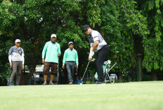 Sambut HUT Bhayangkara Ke-80, Kapolres Gresik Resmi Buka Turnamen Golf Bersama Forkopimda