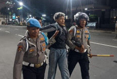 KontraS Surabaya Desak Pembebasan 24 Orang yang Diamankan Usai Demonstrasi di Grahadi