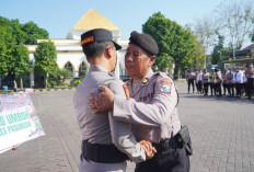 Kapolres Pasuruan Apresiasi Anggota Teladan dengan Hadiah Umrah
