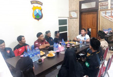 Perkuat Sinergitas, Kapolsek Sukomanunggal Rangkul Ketua Ranting Perguruan Silat Jaga Kamtibmas