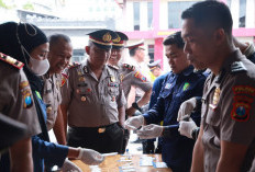 Kapolres Jember Awasi Langsung Tes Urine Massal Pejabat Utama, Hasilnya Mengejutkan!