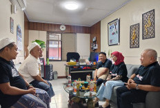 Perkuat Sinergi Pesantren dan Media, Pengasuh PP Nurut Taqwa Gus Nawawi Silaturahmi ke SKH Memorandum Surabaya