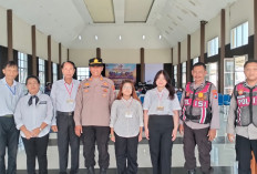 Jaga Kerukunan Umat Beragama, Polsek Krian Amankan Kebaktian Kebangunan Rohani di Gedung Lokaphala