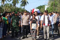 Diiringi Isak Tangis, Jenazah Korban Penembakan di Papua Dikawal Kapolres Rote Ndao ke Busalangga