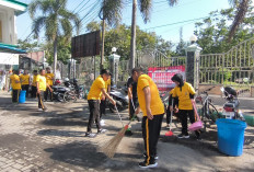 Bakti Religi Polresta Sidoarjo Bersihkan Tempat Ibadah Jelang Hari Bhayangkara