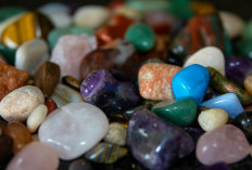 Filosofi dan Manfaat Memakai Batu Cincin: Benarkah Bisa Menenangkan Jiwa?