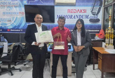 Manajemen Grand Whiz Trawas dan Whiz Prime Malang Beri Kejutan Sambangi Kantor Memorandum