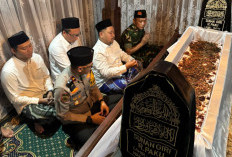 Malam Selawe di Gresik Dibanjiri Warga, Bupati Ajak Lestarikan Tradisi Sejak Zaman Sunan Giri