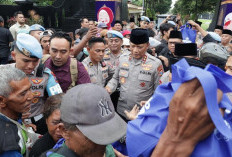 Polda Jatim Bagikan 600 Paket Takjil di Surabaya, Pererat Silaturahmi dengan Masyarakat