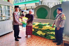 Kapolres Tulungagung Berikan Bantuan Beras ke Ponpes Alquran Al Musthofa Kemiri Pulerejo